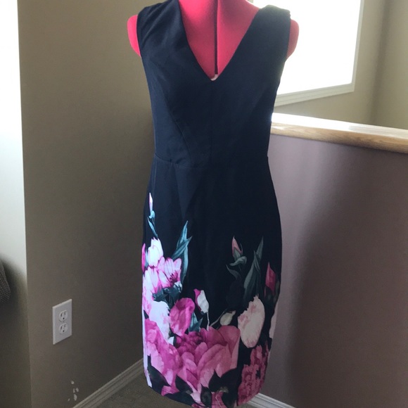Suzy Shier professional dress - Picture 3 of 3